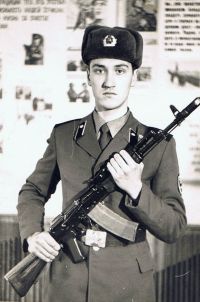 dr. Artūrs Padomju Armijas rindās 1984.-1986.g